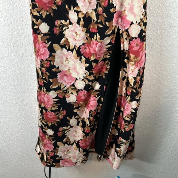 NWT Lulu’s Moment of Chic Black Floral Print Satin Lace-Up Midi Dress XS - Picture 6 of 11